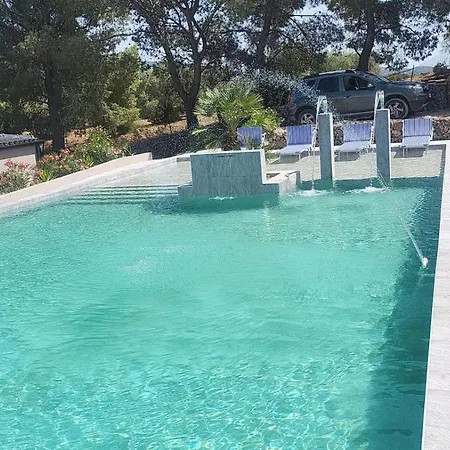 Vakantiehuis L'uliveto S'acqua Salia