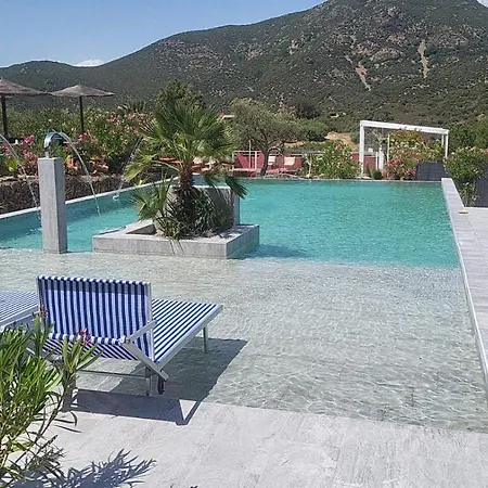 L'uliveto S'acqua Salia Vakantiehuis